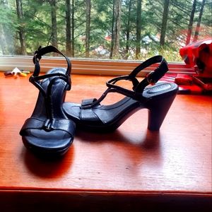 WOMEN'S BOC HIGH HEELS SIZE 10